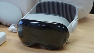 Apple gives up on device-connected smart glasses project, here’s how it would have worked