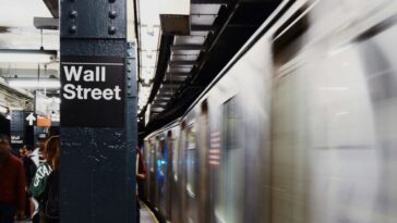 An app for deaf and hard of hearing users providing help for New York MTA riders