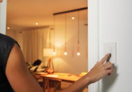 Eve’s first smart dimmer switch brings HomeKit and Matter support