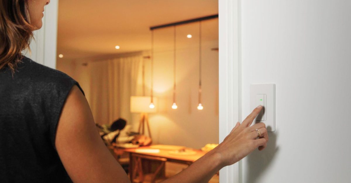 Eve’s first smart dimmer switch brings HomeKit and Matter support