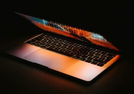 Samsung report confirms timings for OLED MacBook Pro; MacBook Air further delayed