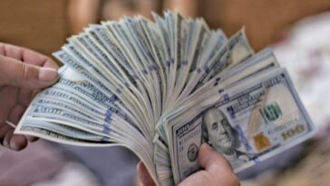 Trump’s 10% tariff hits US laptop prices, but Apple absorbing cost for now