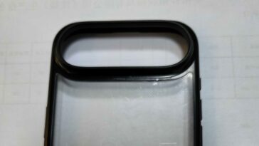 First look at iPhone 17 Air case shows large camera bar cutout