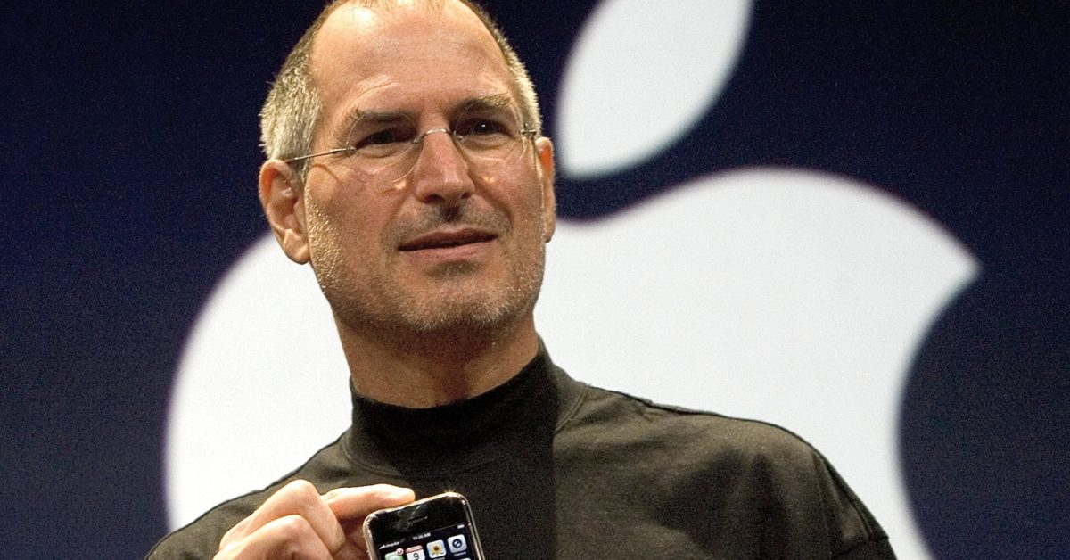 Steve Jobs’ famous ‘third device’ may not have much time left