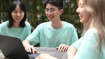 Apple donates $4M for Chinese app development; visit to DeepSeek’s hometown