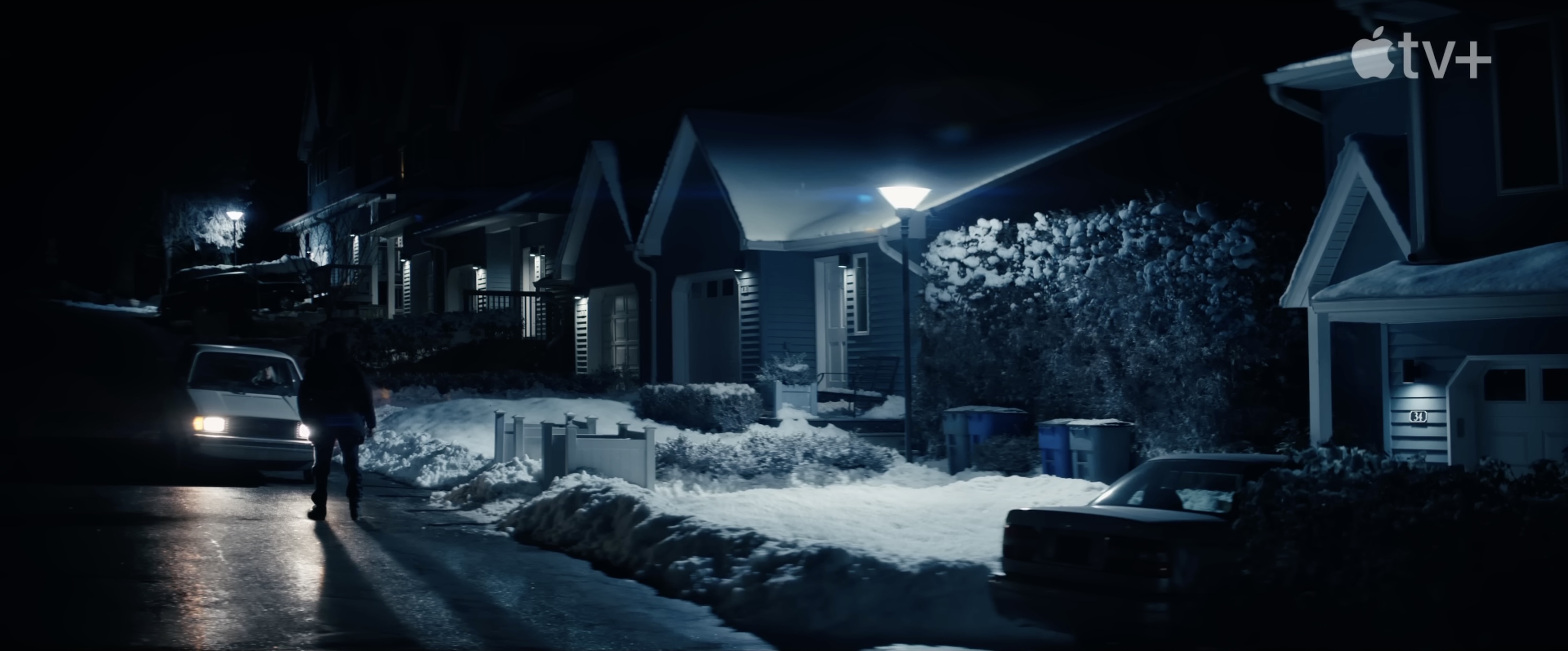 L'équipe de Severance explique le choix des voitures vues dans la série 2 Severance creative consultants reveal how they chose each car seen in the show