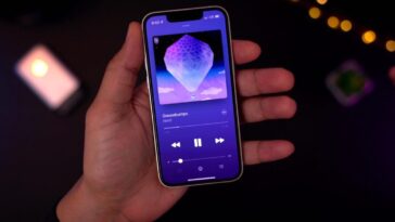 No, Apple isn’t going to release a new ‘iPhone mini’