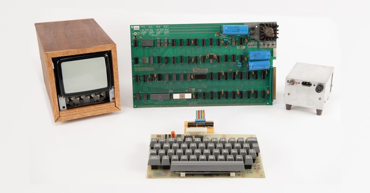 Fully functional Apple-1 Computer sells for $375,000 at auction