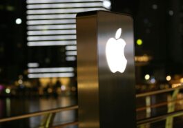 Apple is the only major phone maker declining in China