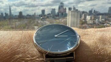 If Apple’s going to make a barely blue product, it should be an Apple Watch