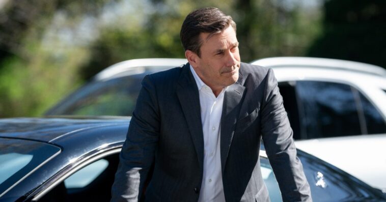 La saison 2 de Your Friends & Neighbors arrive : tout ce que nous savons jusqu'à présent 1 Your Friends & Neighbors season 2 is coming: Here’s everything we know