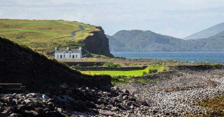 Le vent de 16,5 milliards de dollars d'Apple financera de nouvelles infrastructures en Irlande 1 $16.5B Apple tax windfall will pay for new electricity and water infrastructure in Ireland