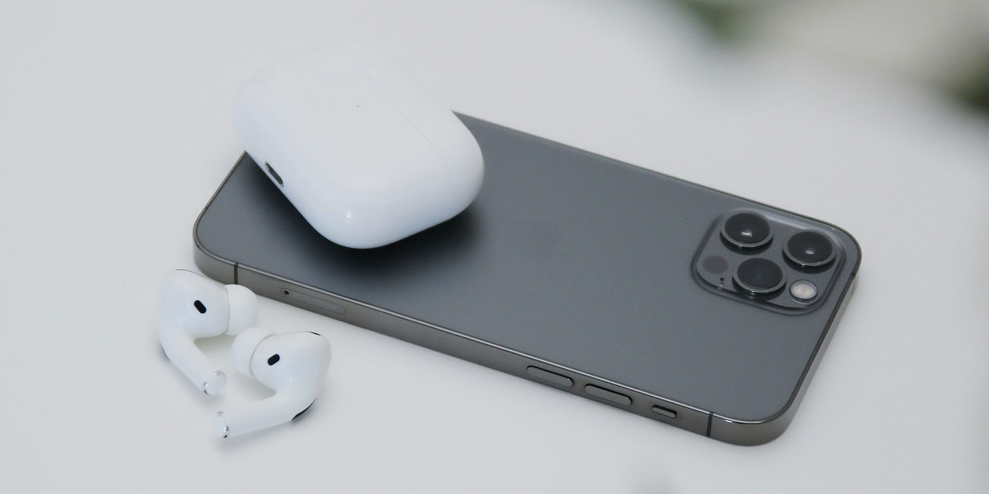 Charge inversée sans fil sur l'iPhone 17 Pro