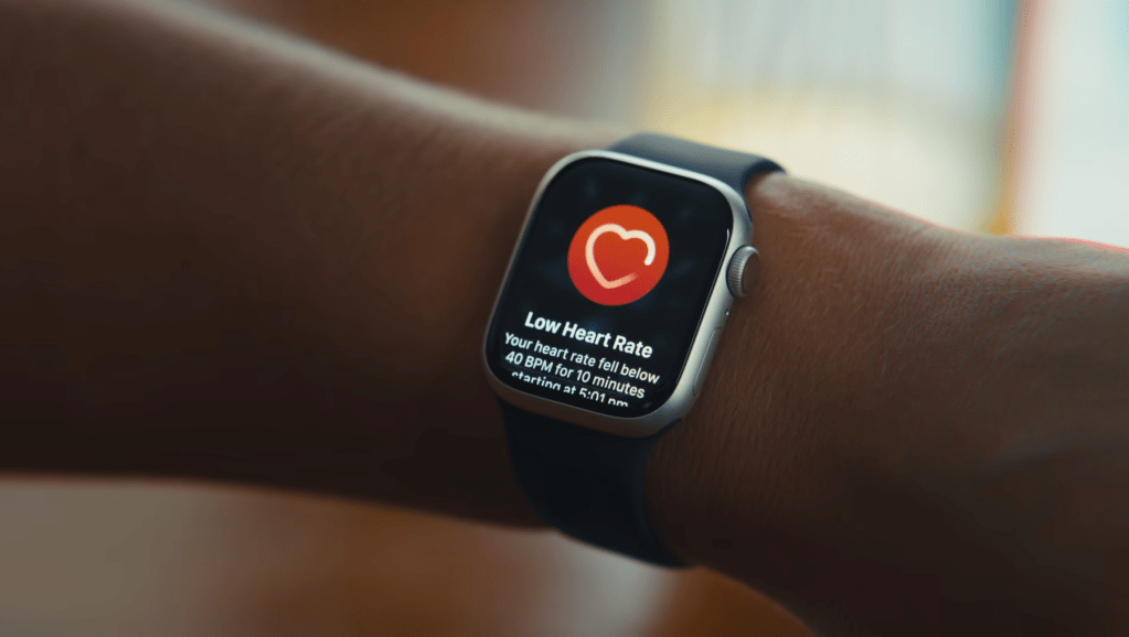 Apple Watch : Alerte rythme cardiaque révèle un tumeur au cerveau chez un utilisateur 2 apple watch heart rate health feature
