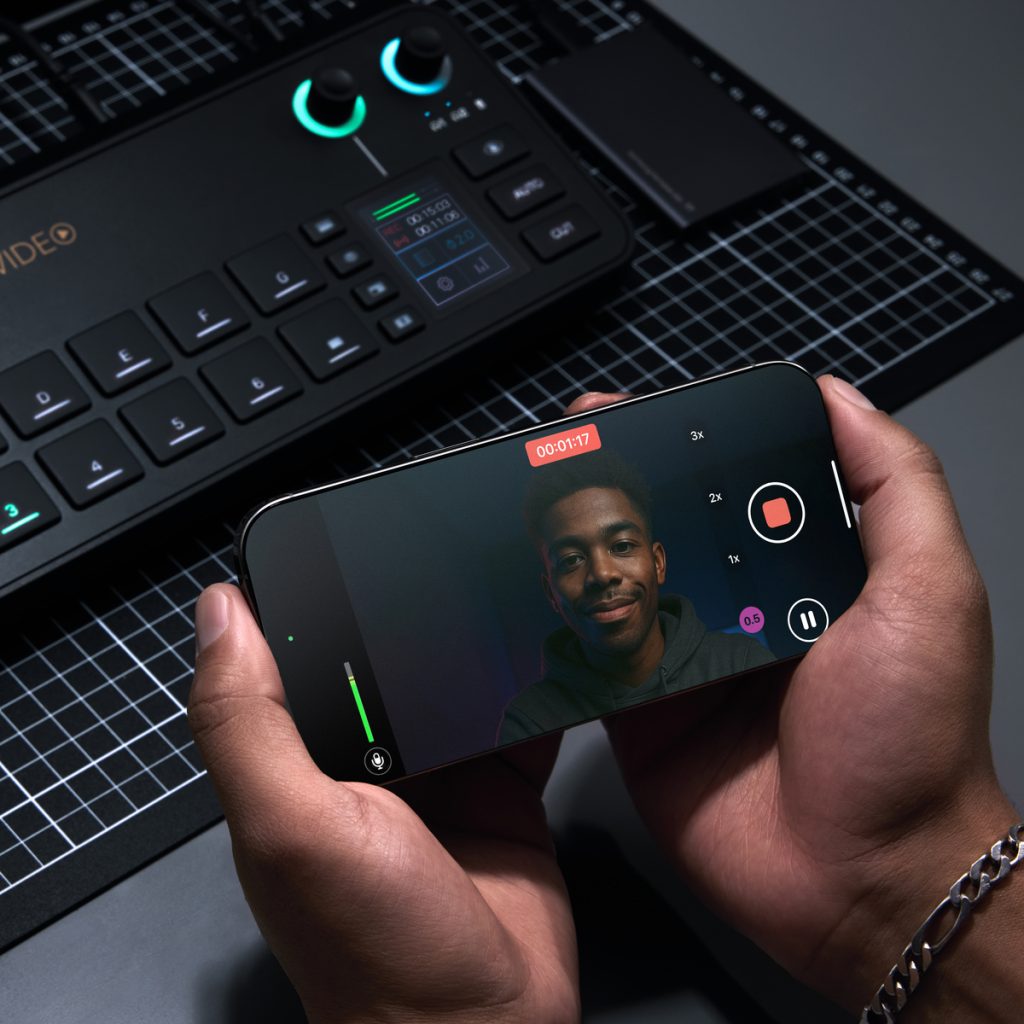 L'iPhone devient un rig sans fil à double caméra pour la production vidéo pro 2 LiPhone devient un rig sans fil a double camera pour