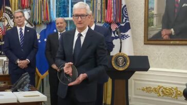 South Park mocks Tim Cook’s golden gift to Donald Trump