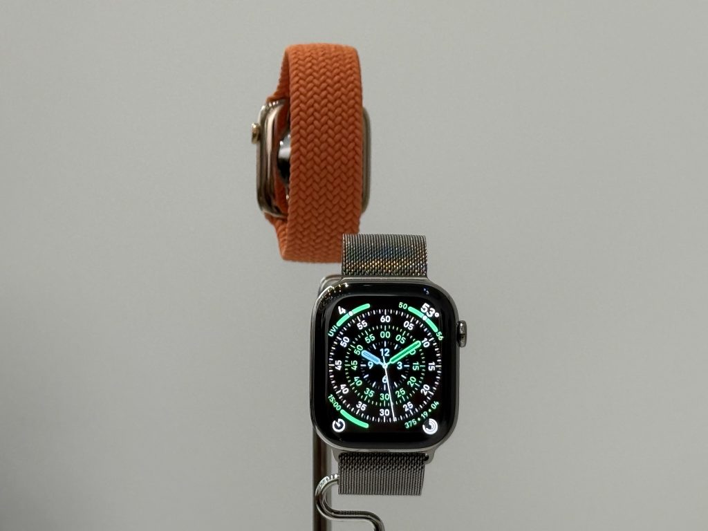 Apple Watch Ultra 3 et AirPods Pro 3 : découverte de leurs nouvelles fonctionnalités 3 1757448028 351 Apple Watch Ultra 3 et AirPods Pro 3 decouverte