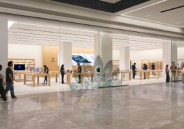 Latest Apple store has a new way to blur the boundary between interior and exterior