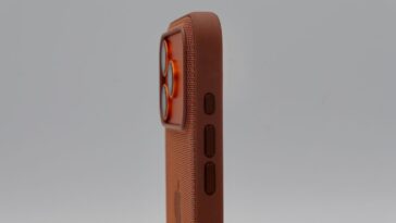 Do iPhone 16 cases fit the iPhone 17?