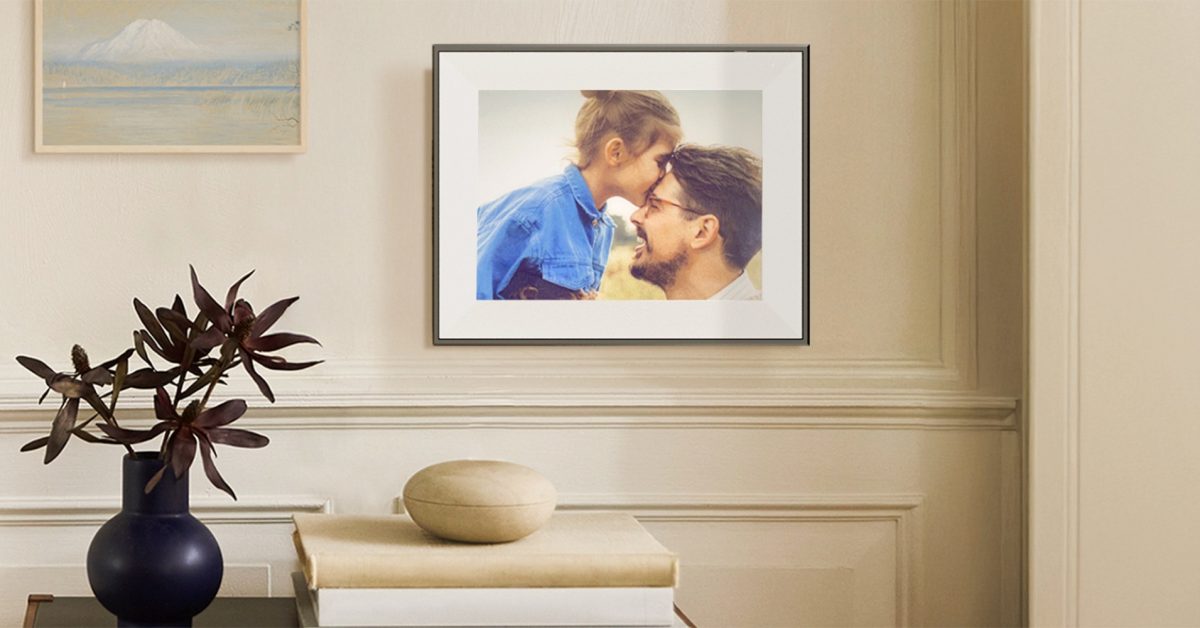 The Aura Ink digital photo frame is slow, lo-fi, expensive – and utterly lovely