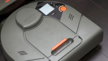 Neato cloud shutdown is the latest example of a failed company bricking smart products