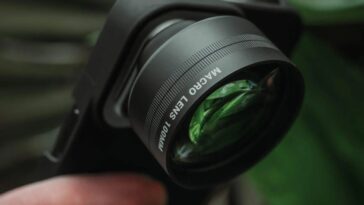 If you like the iPhone’s macro camera, you’ll love the Sandmarc macro lens