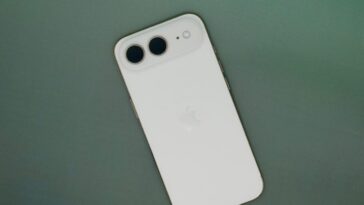 Second-gen iPhone Air may get two cameras
