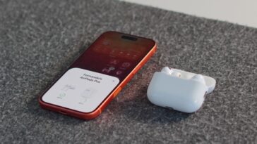 How to know when AirPods firmware is updating on your iPhone