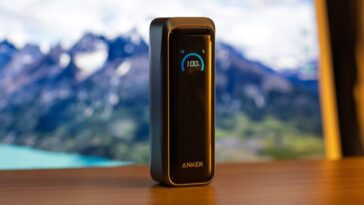 Hands-on with Anker’s new 20,100mAh battery bank: 220W output, compact design
