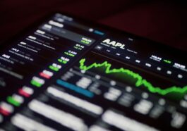 Citi reiterates Apple stock buy rating, boosts price target