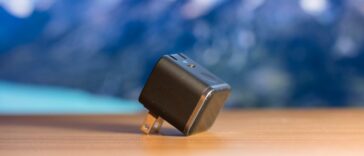 Anker’s tiny 45W charger adds a useful built-in display, and it’s now available [Hands-on]