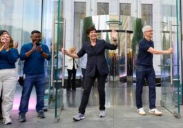 La feuille de route d'Apple pour l'iPhone révèle des changements majeurs à venir 9 Here’s how much Tim Cook and other Apple execs made last year