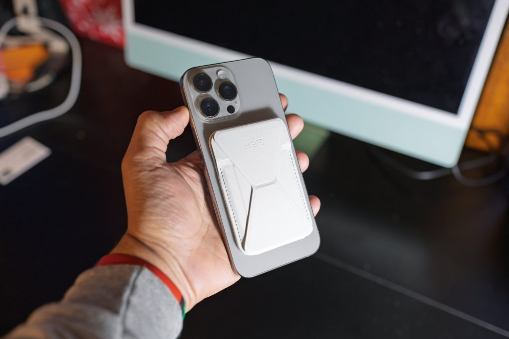 Options de couleurs pour le portefeuille MOFT