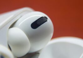 PSA: Audiologists recommend the 60/60 rule for AirPods or other in-ear headphones