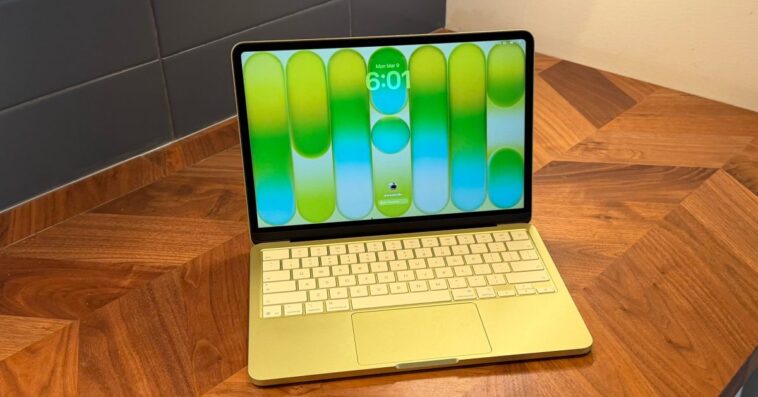 macOS 26.4 : Une nouvelle fonctionnalité pour charger votre MacBook plus rapidement 1 macOS 26.4 adds new feature that might help your MacBook charge faster
