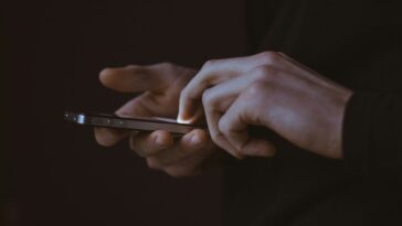 Google and iVerify reveal government-grade iPhone exploit kit spreading to hackers