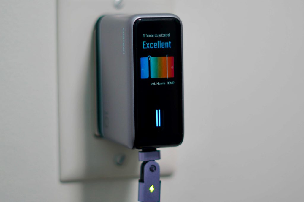 1775235642 231 Ce chargeur offre diagnostics de charge en temps reel donnees
