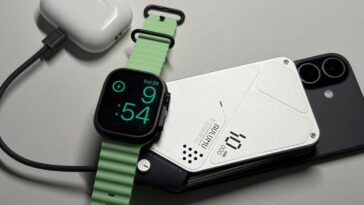 Aulumu M10: 3-in-1 iPhone MagSafe battery also recharges Apple Watch and AirPods
