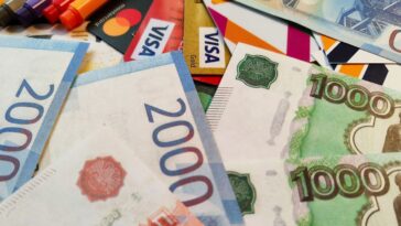 Apple pulls the plug on all payments in Russia following government diktat