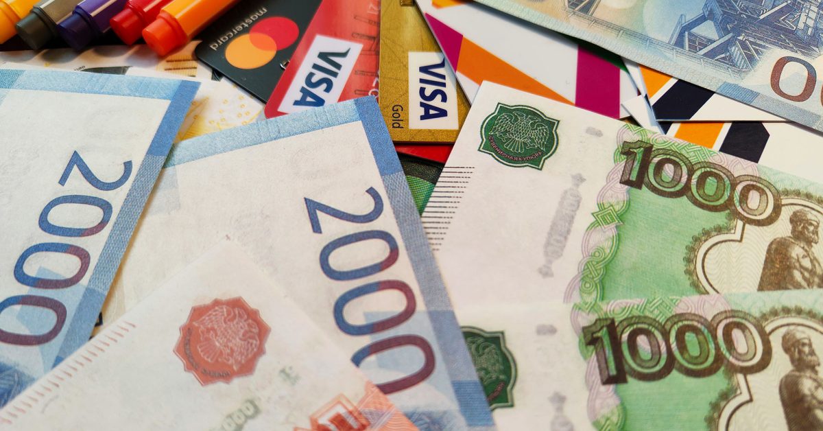 Apple pulls the plug on all payments in Russia following government diktat