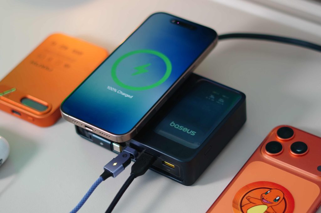 Cette station de charge est devenue laccessoire indispensable de votre