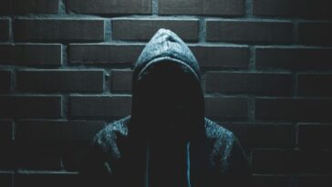 Apple working with British police to tackle iPhone theft