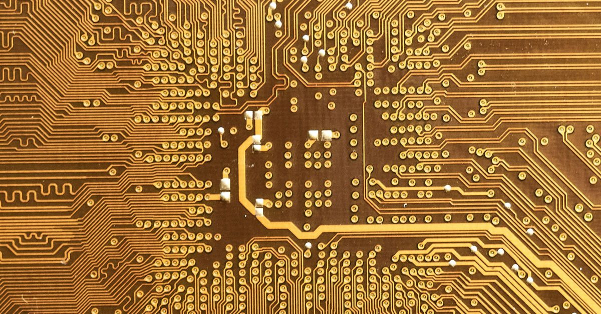 Apple announces its largest US manufacturing investment: a $30B Broadcom chip contract