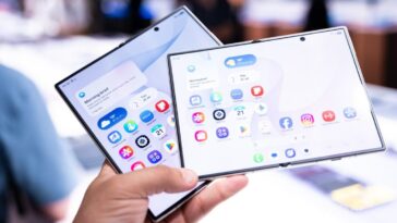 Samsung has just given us a preview of the creaseless iPhone Ultra display