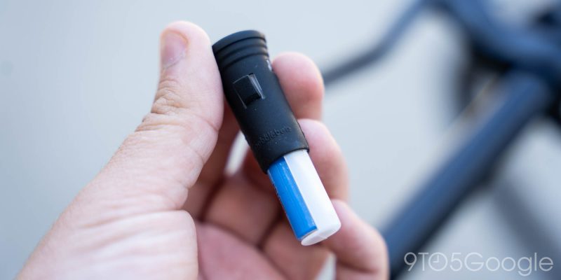 Nouveau traqueur Android et iPhone : caché dans votre vélo ou clubs, autonomie de 3 ans 3 Pebblebee LÔC8 Installation