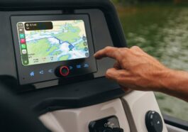 Apple CarPlay arrive sur certains bateaux à pontons avec navigation maritime intégrée 52 Apple CarPlay expands to select pontoon boats with on-water navigation