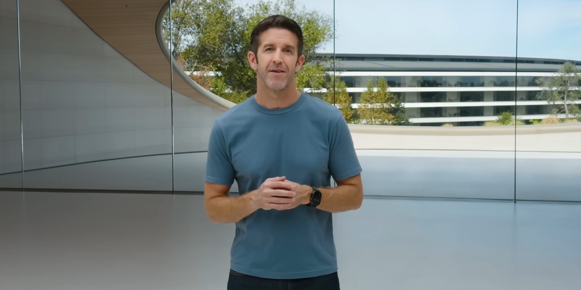 iPhone Ultra : un modèle qui mérite vraiment le nom d'‘Ultra’ 2 John Ternus Apple Park