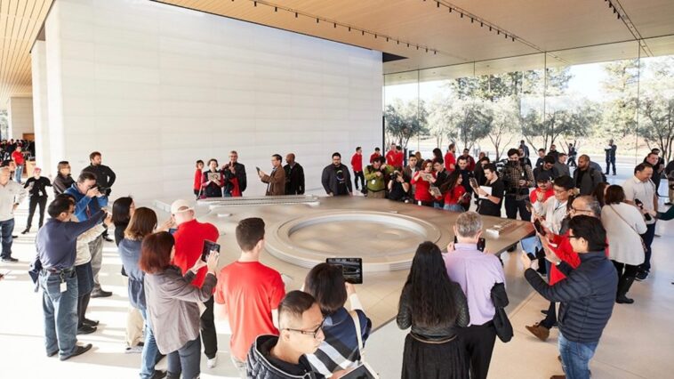 Apple Park : Fin de l'expérience AR au Visitor Center 1 Apple retires the Apple Park Visitor Center’s unique AR experience