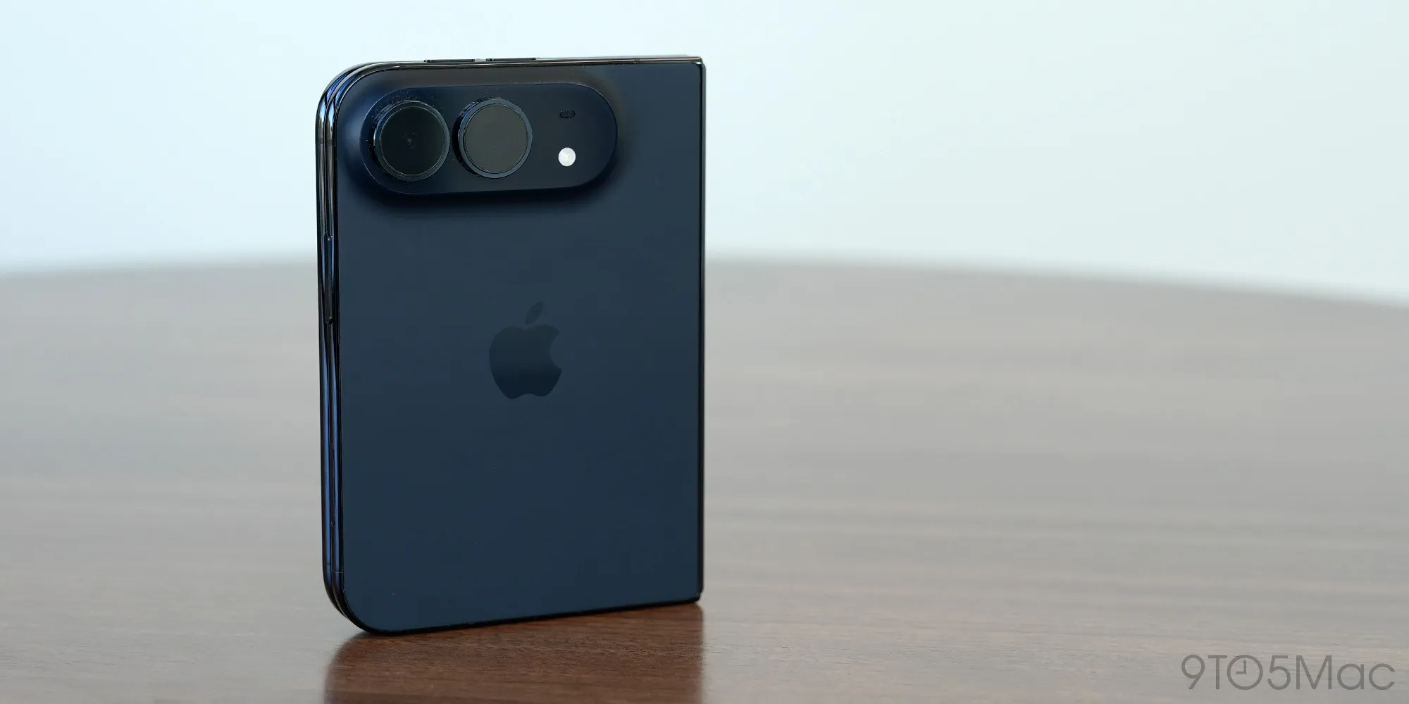 iOS 27.2 ajoute deux nouvelles fonctionnalités FaceTime 4 iPhone Duo présentant l'écran étendu
