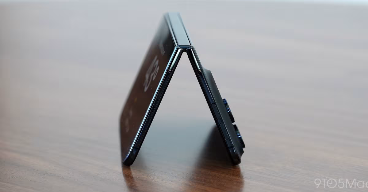 iPhone Duo : le meilleur téléphone pliable, mais avec quelques compromis 72 iPhone Duo reviews: The absolute best foldable phone, but not without compromise